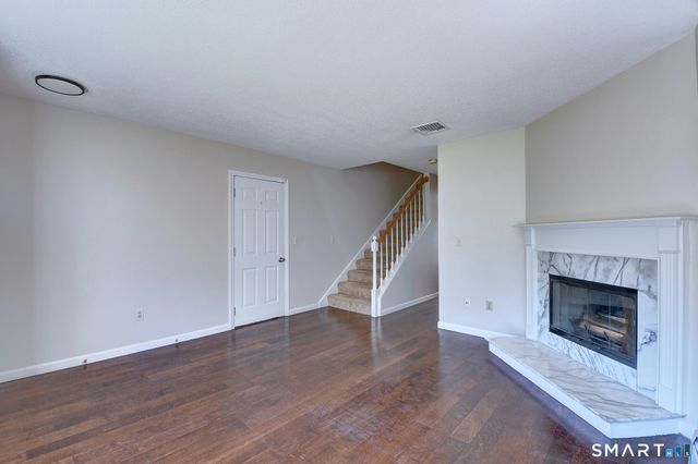 7 Bittersweet Lane 7, South Windsor, CT 06074
