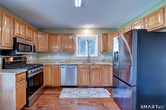 7 Bittersweet Lane 7, South Windsor, CT 06074