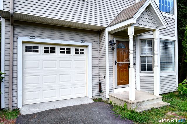7 Bittersweet Lane 7, South Windsor, CT 06074