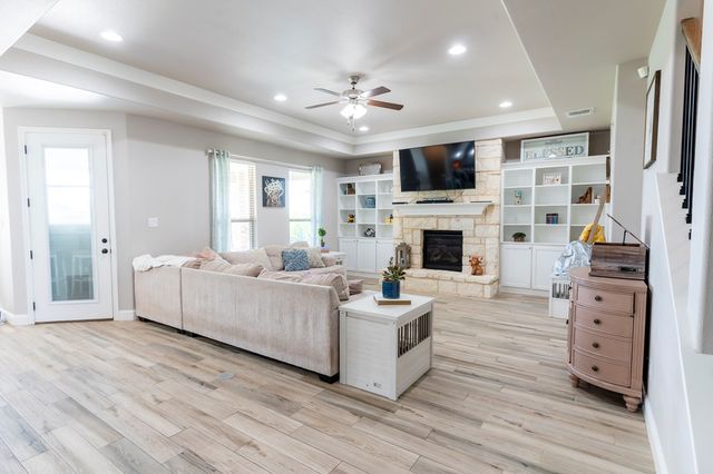 6004 Sunrise Way, Midland, TX 79705