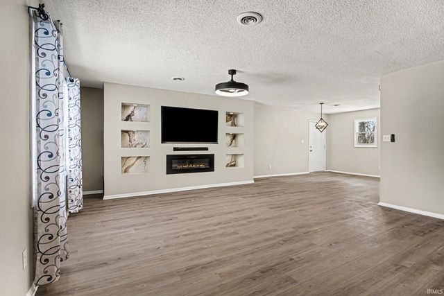 29868 County Road 118 Road, Elkhart, IN 46517