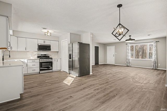 29868 County Road 118 Road, Elkhart, IN 46517