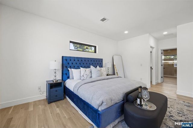 24 Richard Scott Court, North Haledon, NJ 07508