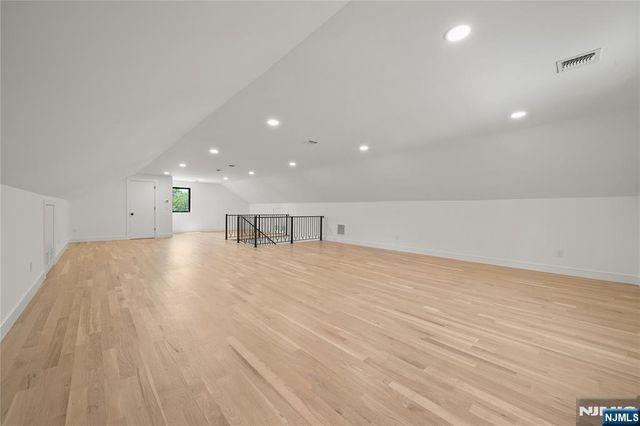 24 Richard Scott Court, North Haledon, NJ 07508