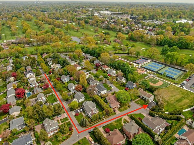13 Knollwood Road, Eastchester, NY 10709