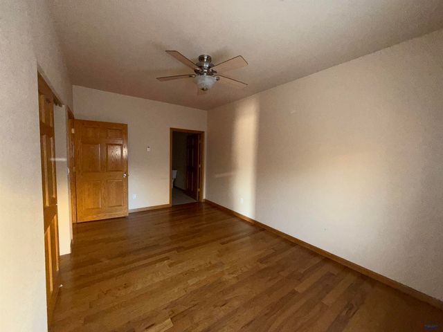 1626 EVERGREEN DR, Rapid City, SD 57702