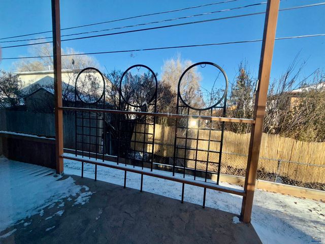 1626 EVERGREEN DR, Rapid City, SD 57702