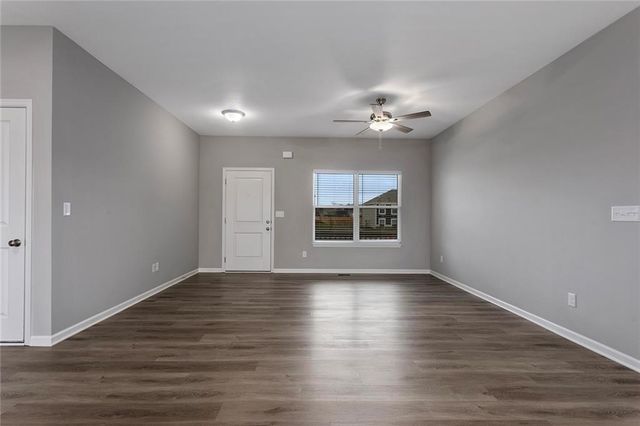 611 Fall Creek Drive, Belton, MO 64012