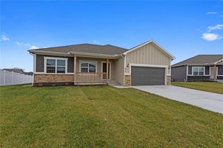 611 Fall Creek Drive, Belton, MO 64012