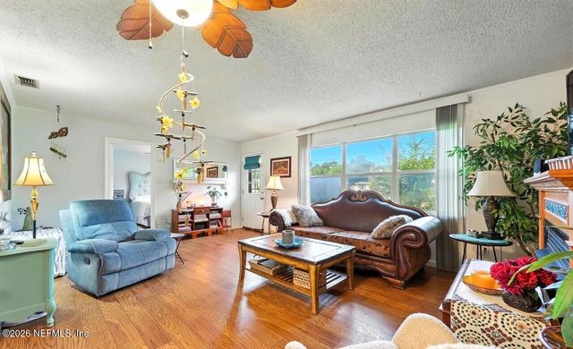 708 N CHAPEL Street, Bunnell, FL 32110