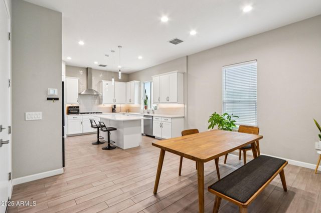 4869 E MURIEL Drive, Scottsdale, AZ 85254