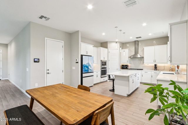 4869 E MURIEL Drive, Scottsdale, AZ 85254