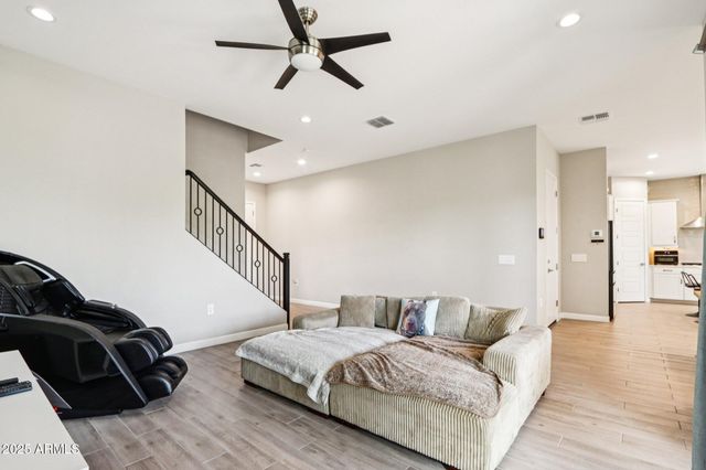 4869 E MURIEL Drive, Scottsdale, AZ 85254