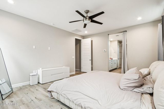 4869 E MURIEL Drive, Scottsdale, AZ 85254