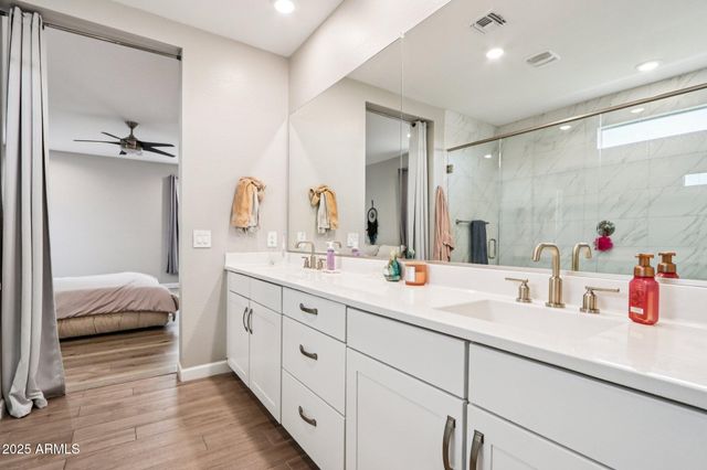 4869 E MURIEL Drive, Scottsdale, AZ 85254