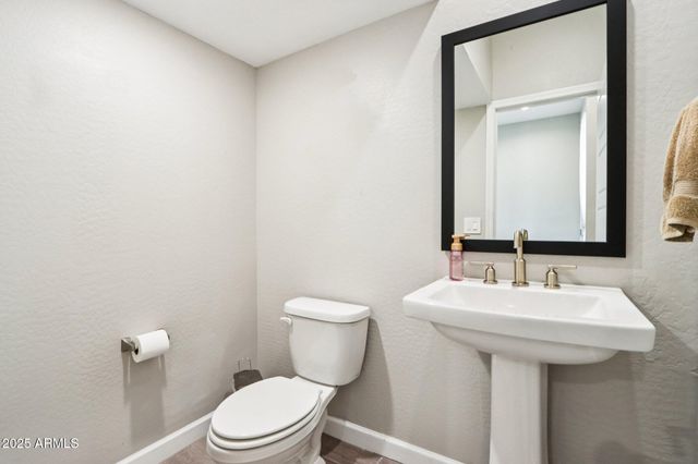 4869 E MURIEL Drive, Scottsdale, AZ 85254