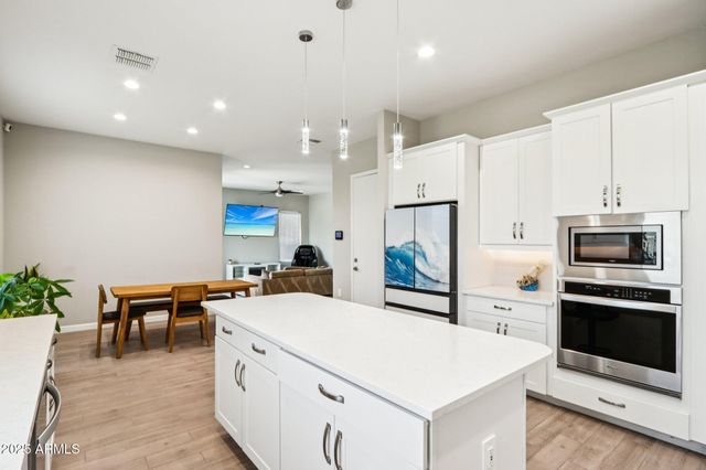 4869 E MURIEL Drive, Scottsdale, AZ 85254