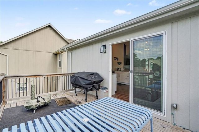 12634 Fountain Lake Circle, Grandview, MO 64030