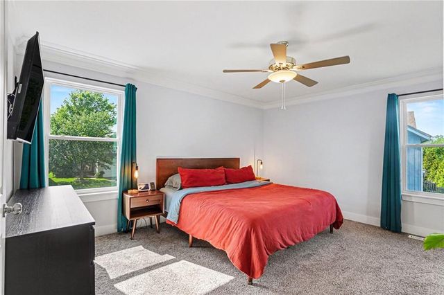 12634 Fountain Lake Circle, Grandview, MO 64030