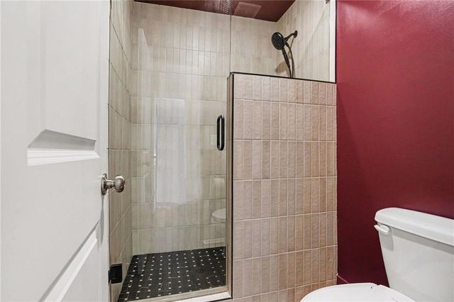 12634 Fountain Lake Circle, Grandview, MO 64030