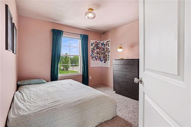 12634 Fountain Lake Circle, Grandview, MO 64030
