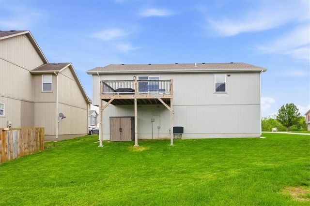 12634 Fountain Lake Circle, Grandview, MO 64030