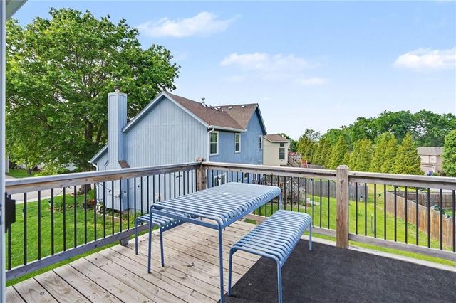 12634 Fountain Lake Circle, Grandview, MO 64030