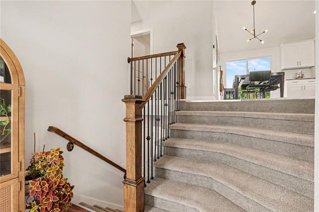 12634 Fountain Lake Circle, Grandview, MO 64030