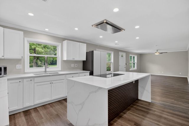 8805 Antler Drive, North Charleston, SC 29406