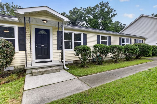 8805 Antler Drive, North Charleston, SC 29406
