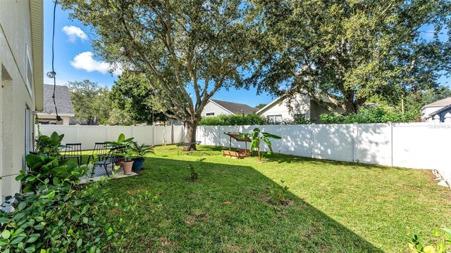 815 WINDSOR ESTATES DRIVE, Davenport, FL 33837