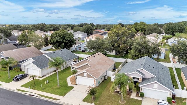 815 WINDSOR ESTATES DRIVE, Davenport, FL 33837
