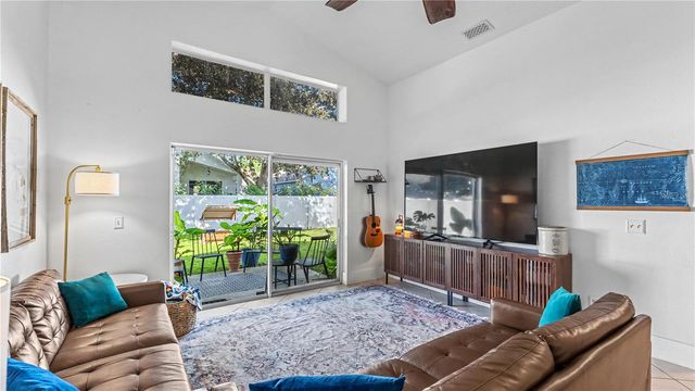 815 WINDSOR ESTATES DRIVE, Davenport, FL 33837