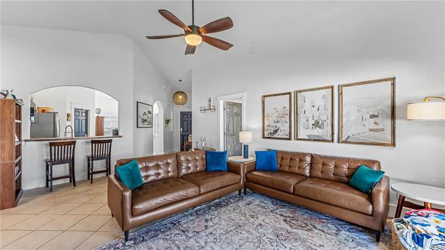 815 WINDSOR ESTATES DRIVE, Davenport, FL 33837