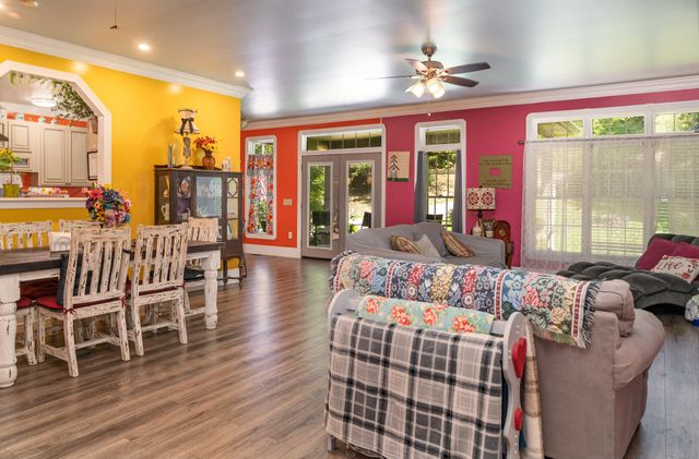 215 Colony Road, Manchester, KY 40962