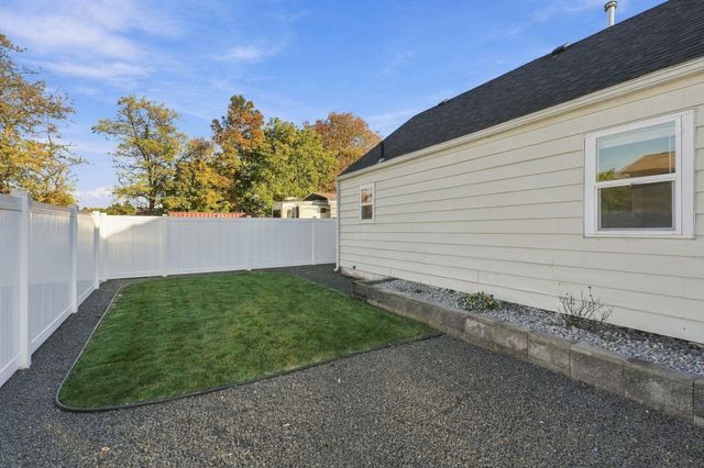 8701 E Cataldo Ave, Spokane Valley, WA 99212
