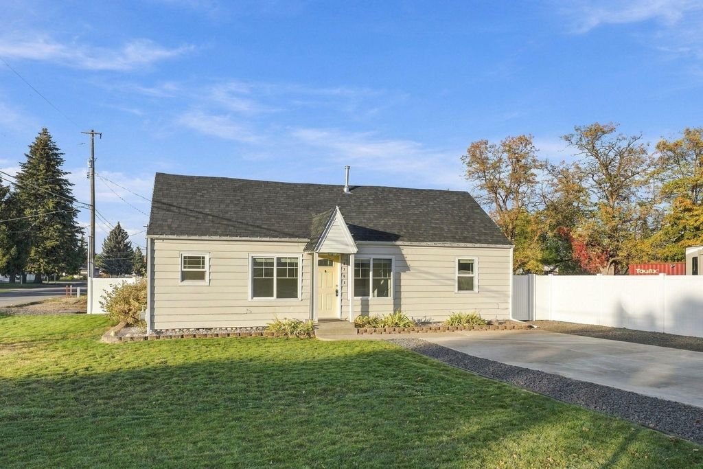 8701 E Cataldo Ave, Spokane Valley, WA 99212 photo 2