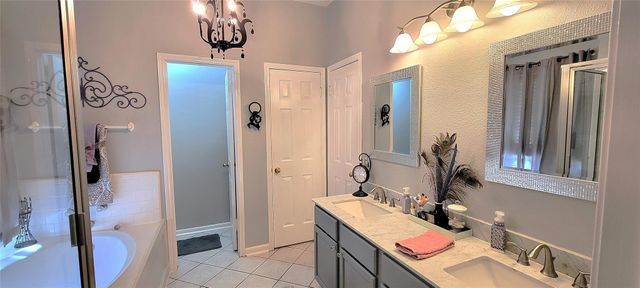 3015 Wood Hollow Drive, League City, TX 77573