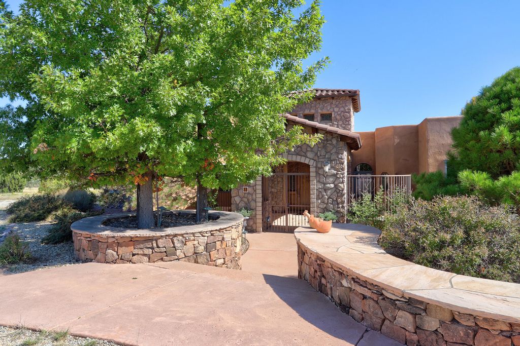 33 VIA ENTRADA, Sandia Park, NM 87047