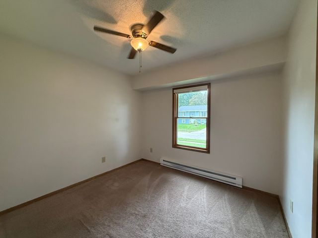 1014 Holly Drive, Norwalk, IA 50211