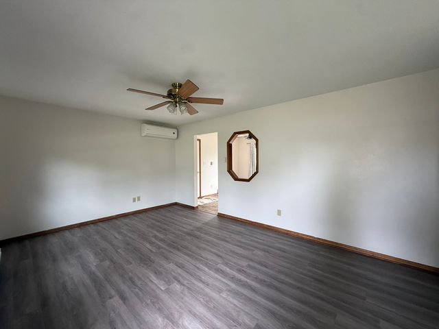 1014 Holly Drive, Norwalk, IA 50211