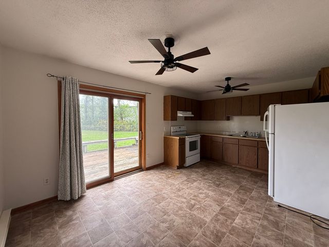 1014 Holly Drive, Norwalk, IA 50211