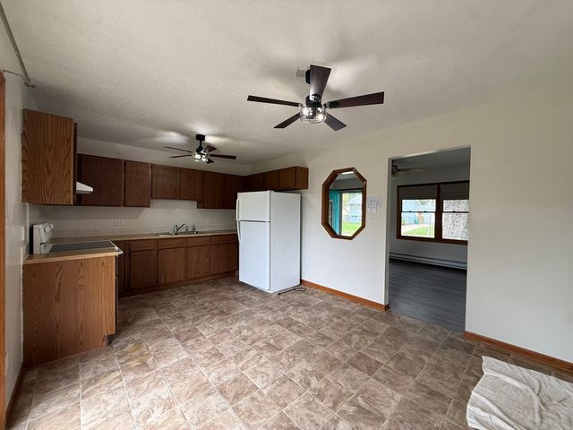 1014 Holly Drive, Norwalk, IA 50211