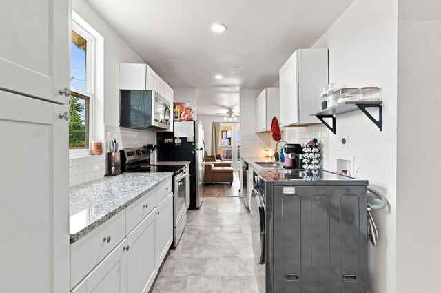 298 7th Street, Honey Grove, TX 75446
