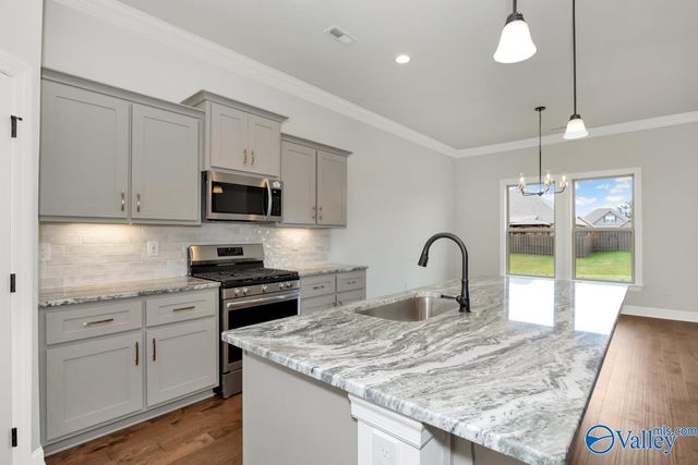 124 Pike Ackert Road, Meridianville, AL 35759