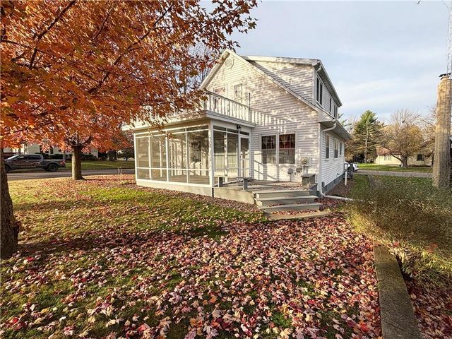 511 E Wisconsin Avenue, Barron, WI 54812