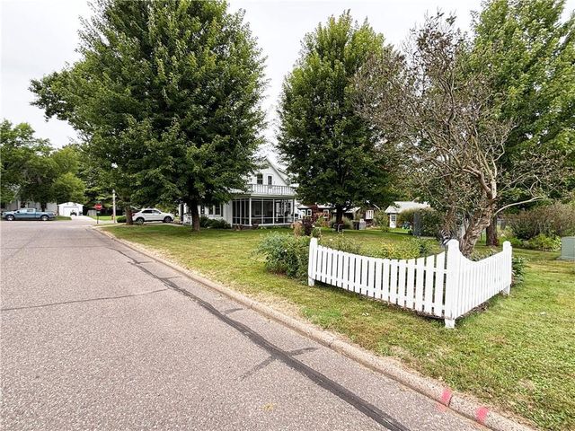 511 E Wisconsin Avenue, Barron, WI 54812