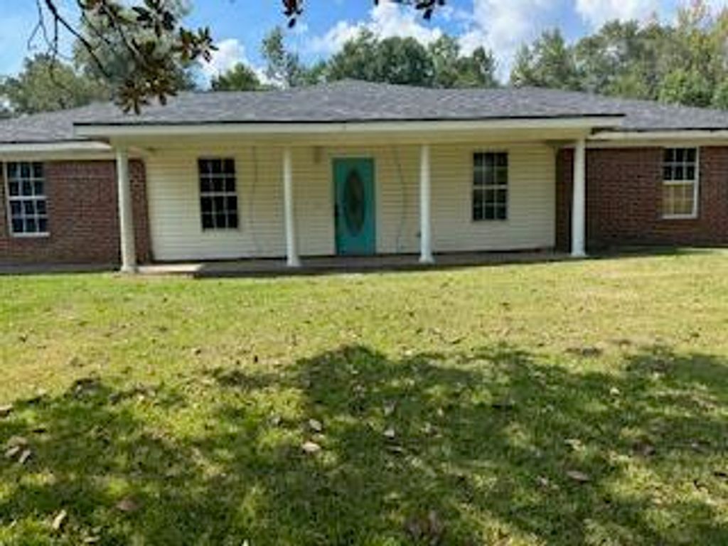 9 Sanderson Rd., Ellisville, MS 39437
