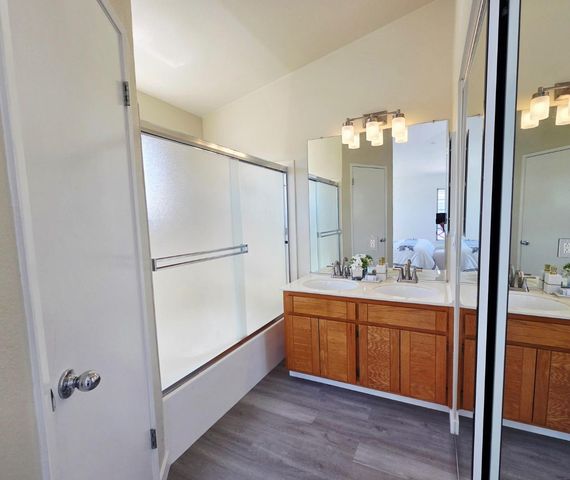 1464 Los Buellis Way, Milpitas, CA 95035