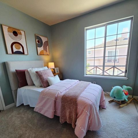 1464 Los Buellis Way, Milpitas, CA 95035